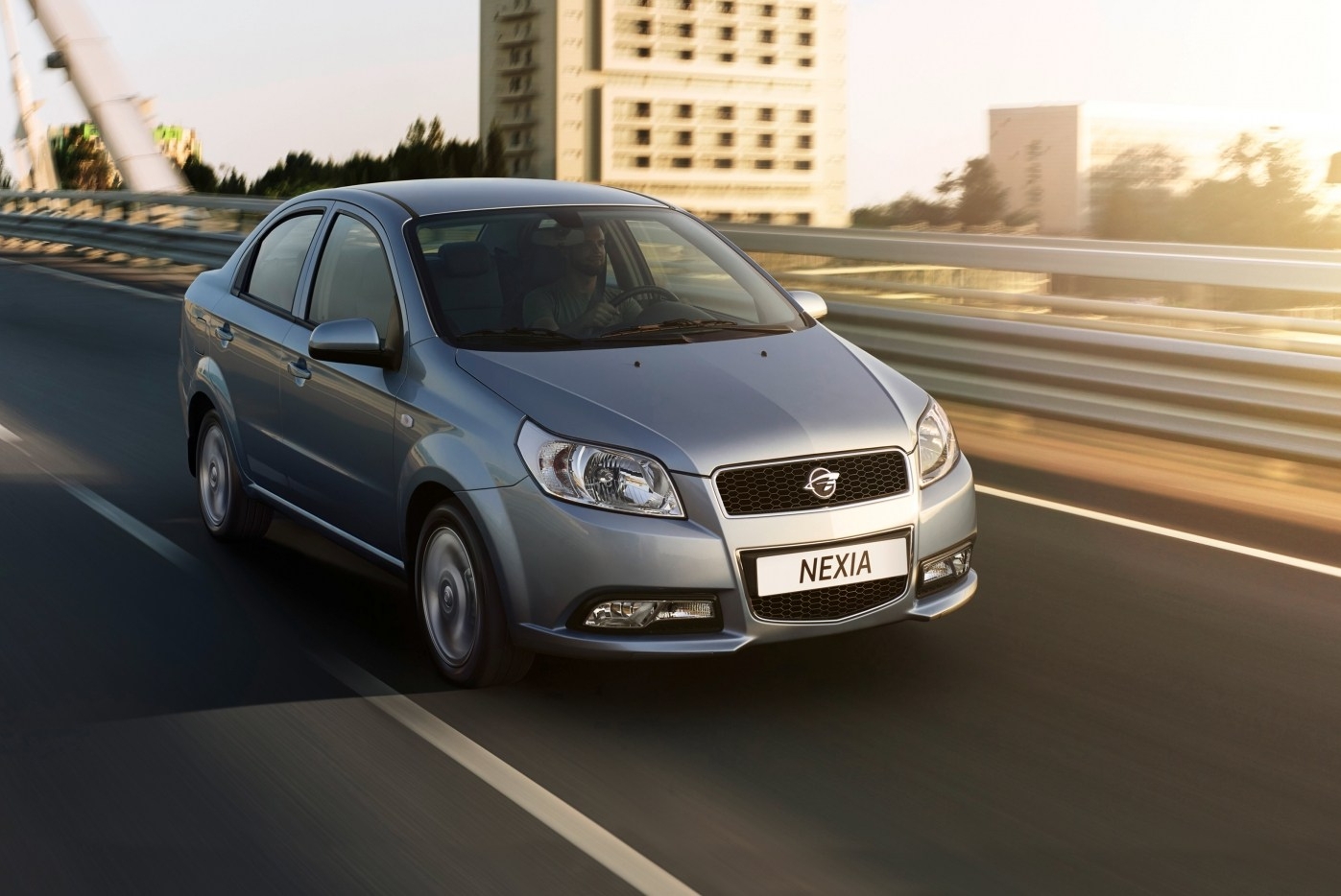 Ravon Nexia R3 2015