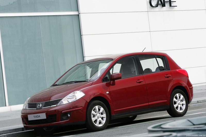 Nissan Tiida 2007