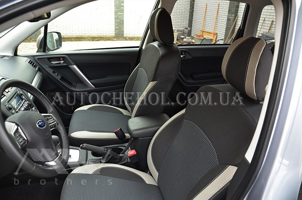 Качественные автомобильные чехлы на сиденья Subaru Forester IV 2013, светлые вставки, Premium style