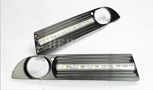Ходовые огни на BMW3 E90 2005, дополнительные огни на BMW E90 2005
