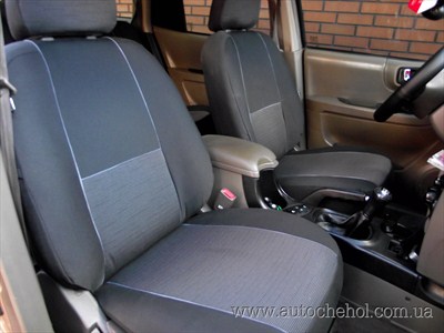 Авточехлы на Hyndai Santafe 1. Автомир