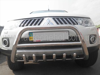 Защита переднего бампера - кенгурятник Mitsubishi Pajero Sport 2
