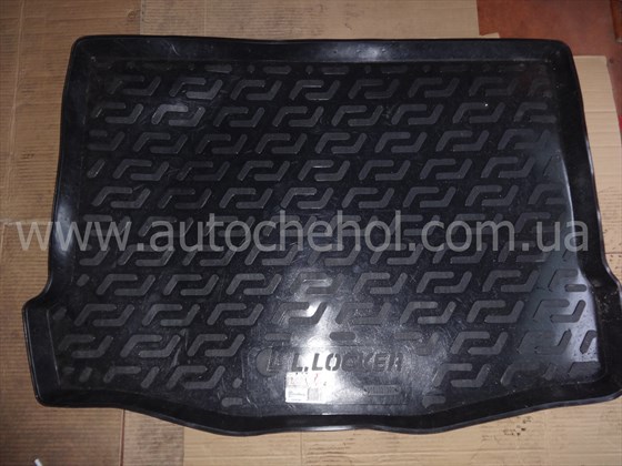 Черный качественный коврик в багажник Ford Focus III хетчбек