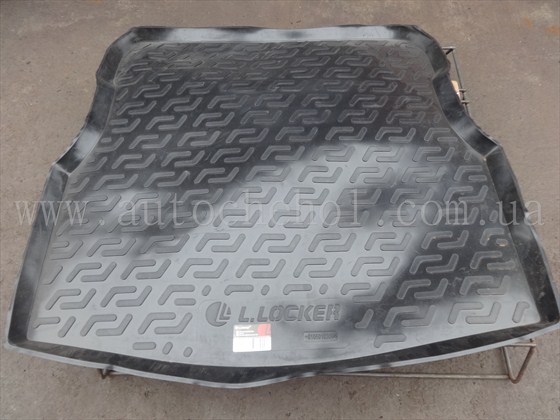 Черный качественный коврик в багажник Nissan Almera 2013