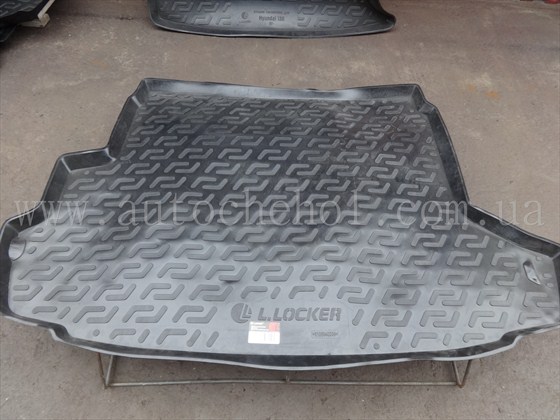 Черный качественный коврик в багажник Nissan X-trail 2007