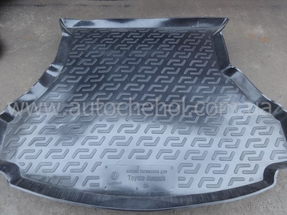 Черный качественный коврик в багажник Toyota Avensis III 2009