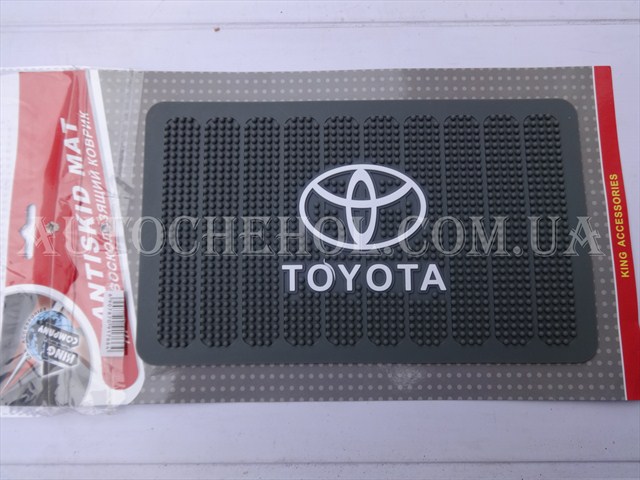 Силиконовый фирменный коврик на торпеду TOYOTA YARIS 2012