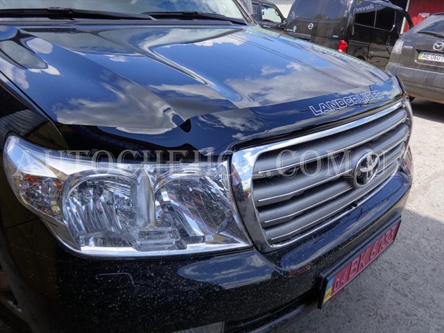 Мухобойки на TOYOTA LAND CRUISER 200, Sim Россия