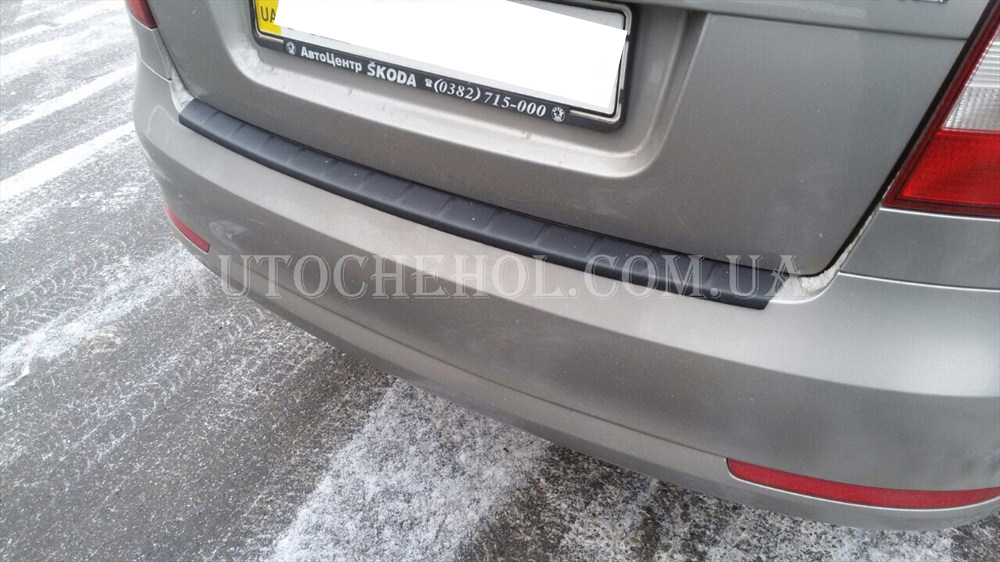 Накладка на бампер Skoda Octavia A5 2009-