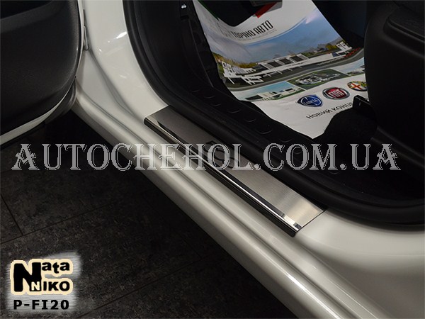 Накладка на пороги Fiat 500 L, premium, 4 штуки