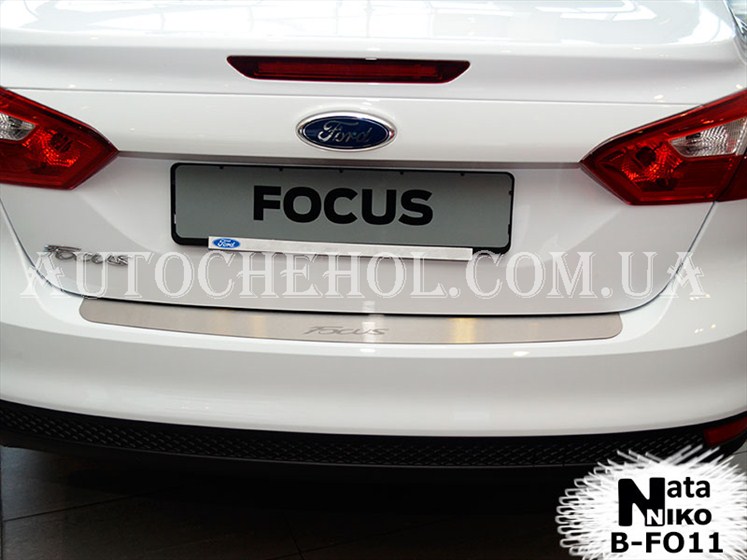 Накладка на бампер Ford Focus 2011