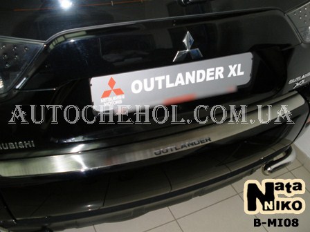 Накладка на бампер Mitsubishi Outlander XL
