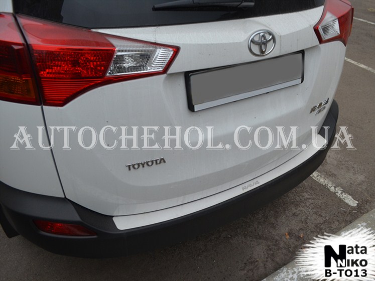 Накладка на бампер Toyota Rav 4