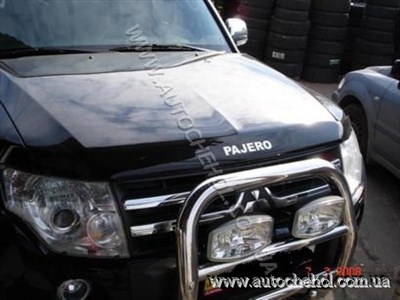 Передний кенгурятник - обвес на Mitshubishi Pajero Wagon 4