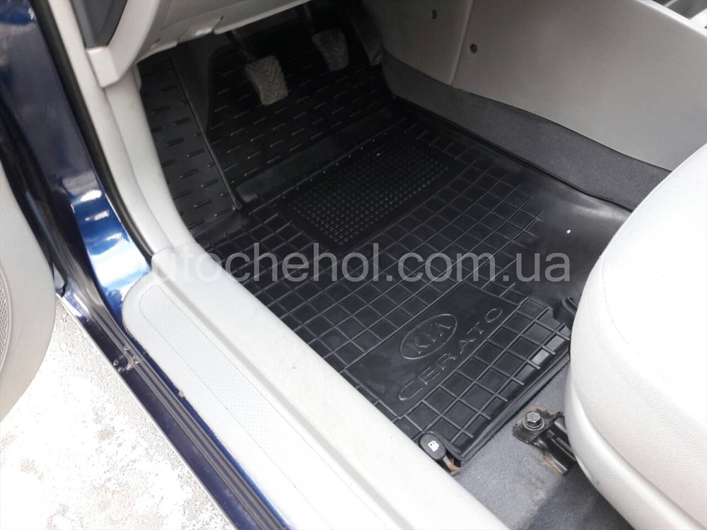 Качественные черные резиновые коврики в салон Renault Logan 2013 Avtogumm