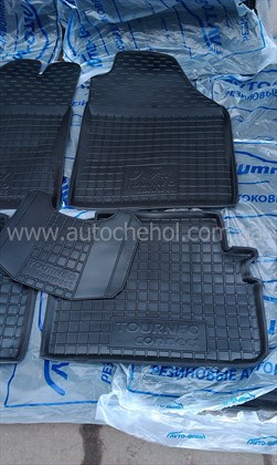 Качественные черные резиновые коврики на Ford Connect, автогум