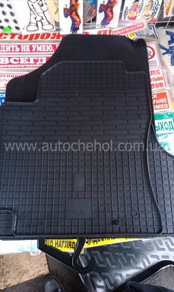 Черные резиновые коврики на Geely ck, Stingrey 