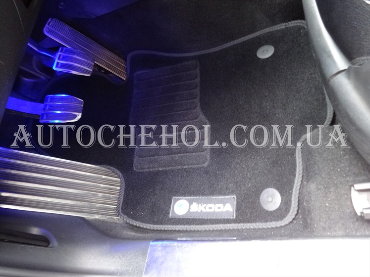 Черные текстильные коврики на Skoda Octavia A5 2007-2013,BELTEX