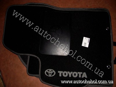 Текстильные коврики для Toyota AURIS