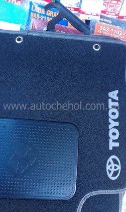Текстильные коврики на Toyota Auris 2007