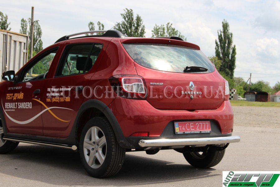 Защита заднего бампера на Renault Sandero Stepway