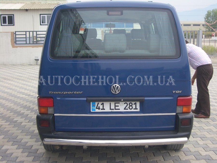 Защита заднего бампера на Volkswagen T4, ровная, ST-Line